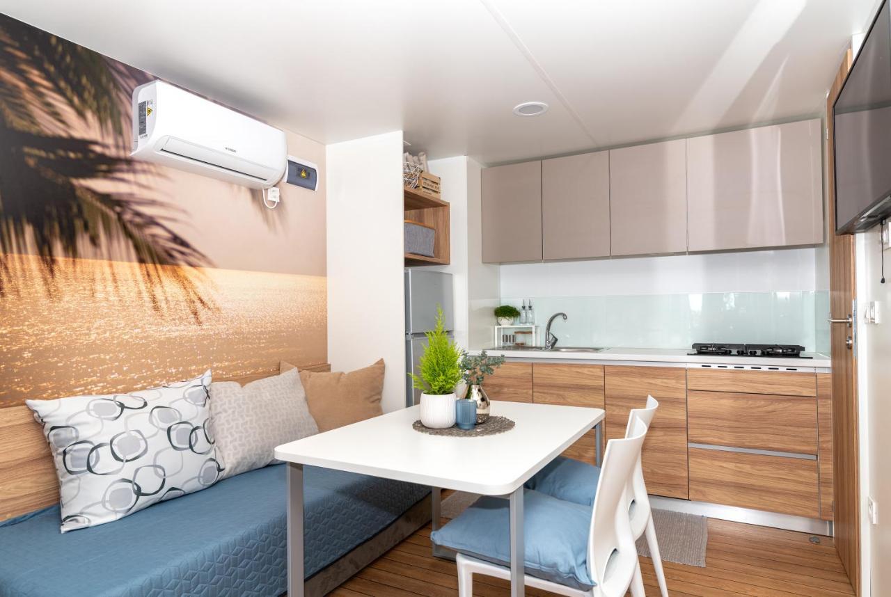Mobile Homes Azzurro Rovinj Exterior photo
